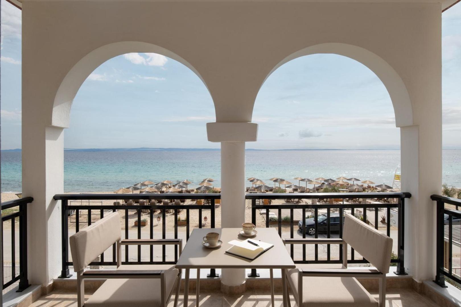 Assano Seafront Luxury Apartman Nikíti Kültér fotó